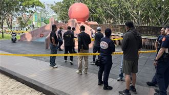 警方到場採證。（圖／翻攝畫面）