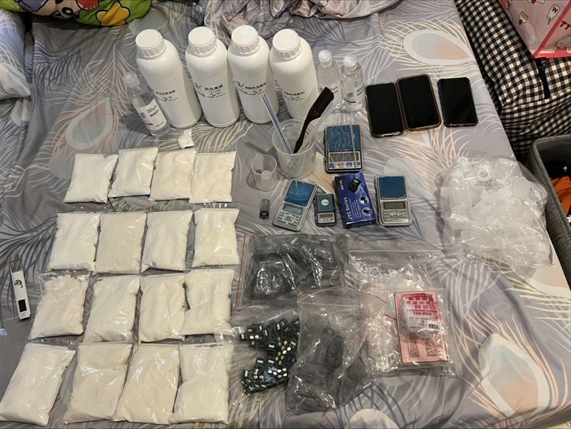 警方查扣的證物。（圖／翻攝畫面）
