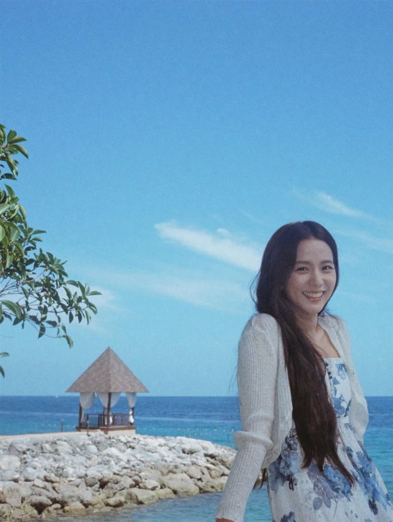 比起哥哥、姊姊，Jisoo小時候似乎比較不被重視。（圖／翻攝自Jisoo IG）