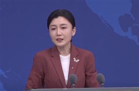 國台辦發言人張晗今（22) 日主持例行記者會。（圖／翻攝畫面）