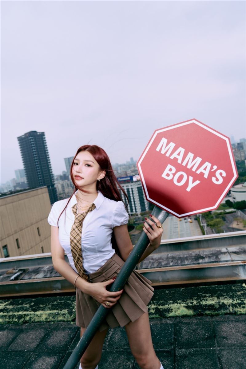 申力安推出全新創作單曲〈Mama's Boy〉。（圖／星光瑞瑞提供）