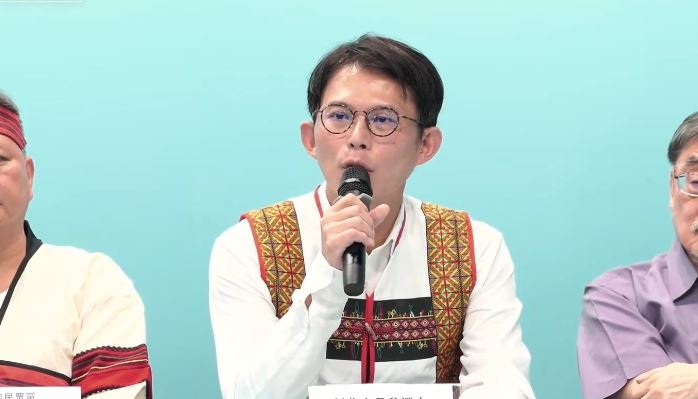 扯賴清德結果大翻車，但黃國昌不道歉還批評，民進黨不願意反省、紮稻草人（圖／翻攝自黃國昌YT）