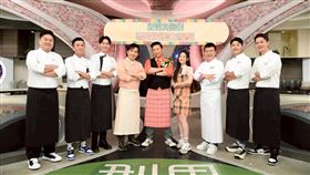 曾國城(中)主持《型男》20周年。（圖／三立提供）