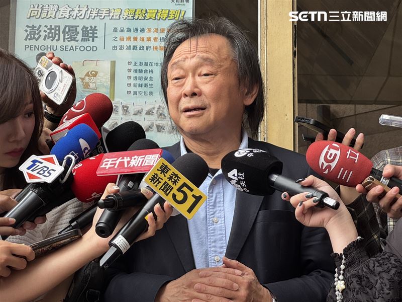 民進黨立委王世堅出席中執會前受訪（圖／記者劉秀敏攝影）