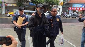 王子則是負面新聞連環爆，先前捲入感情風波後形象受創，如今再遭閃兵案衝擊，工作幾乎全面停擺，演藝發展陷入低潮。（圖／翻攝畫面）