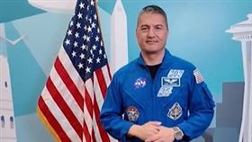 AIT貼出影片，由NASA首位台裔太空人林琪兒親自預告，他將錄製「快問快答」影片，回答網友對太空生活的種種疑問。（圖／翻攝自美國在台協會AIT臉書）