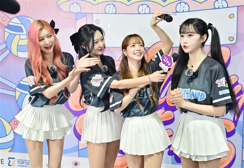 女神們「終極二選一」默契大考驗：大叔嗓音、S曲線的抉擇。（圖／ofiii 歐飛提供）