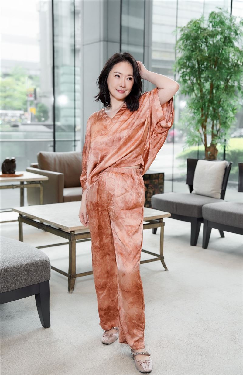 王俐人坦言出道至今收入不穩。(圖／記者趙于瑩攝影）