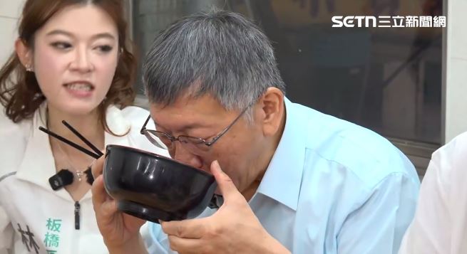 柯文哲、黃國昌、林子宇等人到湳雅夜市拜票（圖／翻攝畫面）