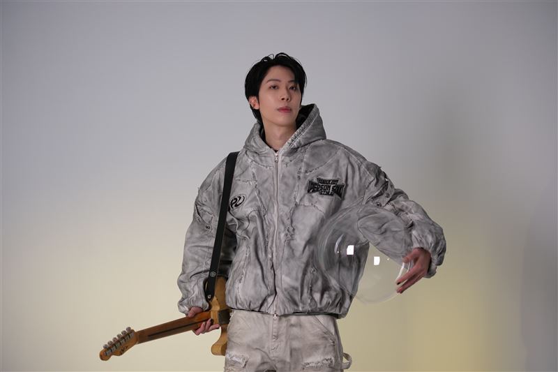 李晉瑋自認私下個性「傲嬌」，新歌〈發現號〉自剖不敢說出口的愛。（圖／小山泉音樂提供）