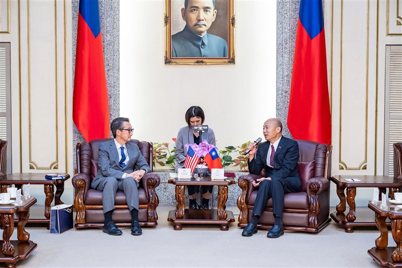 立法院長韓國瑜接見華府智庫「戰略暨國際研究中心」（CSIS）訪團一行5人。（圖／立法院提供）