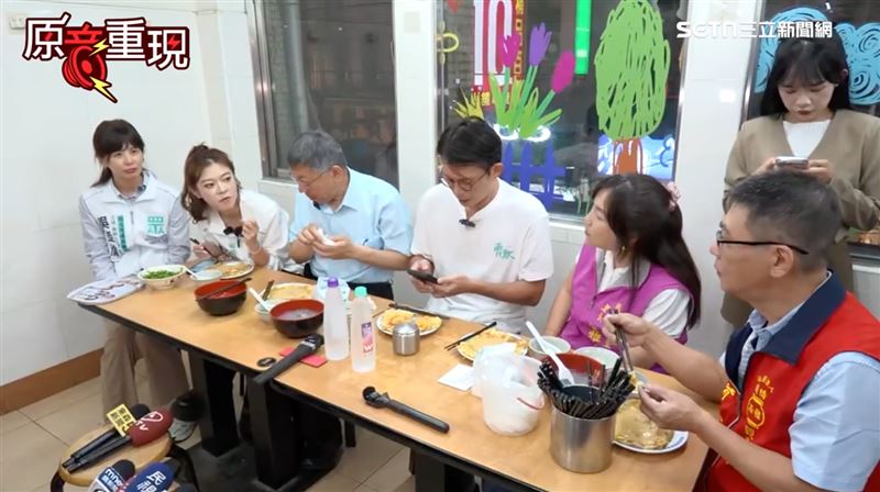 吳亞倫吃素，眾人將燙青菜放在她面前