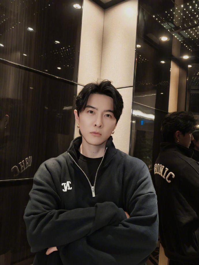 唐禹哲閃兵遭起訴，不過他因主動自首、積極配合偵查，檢方為此向法院建請緩刑。（圖／翻攝自微博）