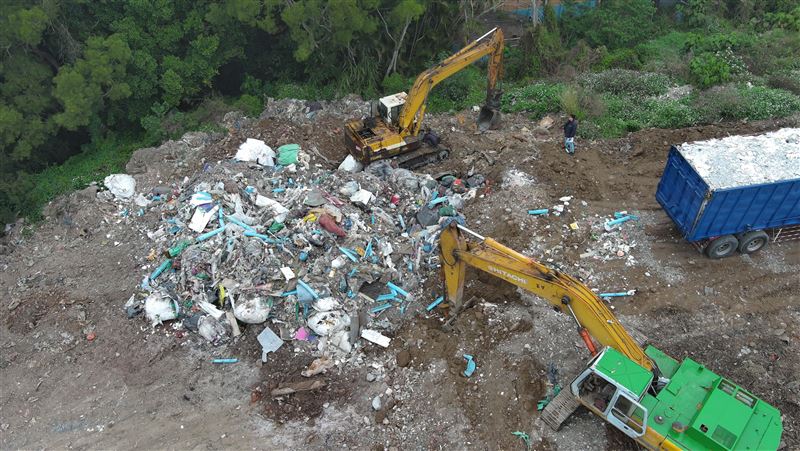 偷倒9萬噸劇毒廢土　4獵地集團164人落網