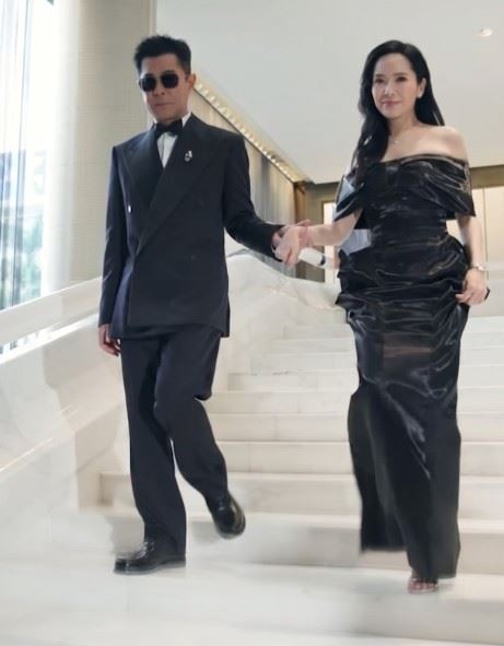 古天樂攙扶郭羨妮下樓梯的照片曝光後，卻被部分CP粉過度放大解讀，甚至引發人身攻擊。（圖／翻攝自網路）