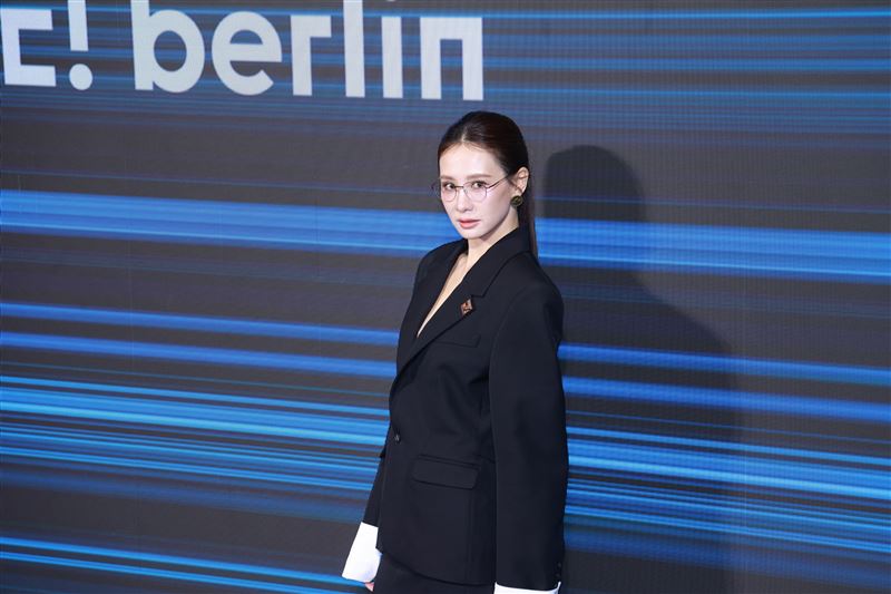 安心亞出席眼鏡品牌活動。（圖／記者蔡維歆攝影)