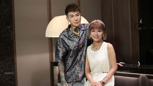 丟丟妹西藏合體男友Tommy　放話發紅包