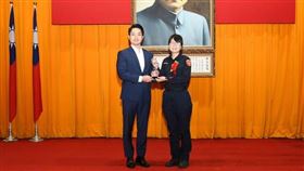 台北市長蔣萬安今（23）日在臉書發文悼念中正第一分局女警陳芊雯。（圖／翻攝蔣萬安臉書）