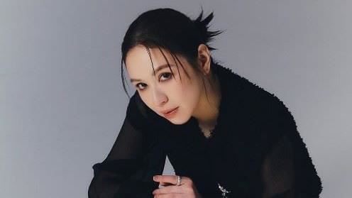 蔡依珊曬姊姊51歲美照！逆天凍齡震驚全網