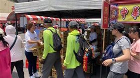 老牌零食參與大甲媽祖遶境。（圖／裕榮食品提供） 
