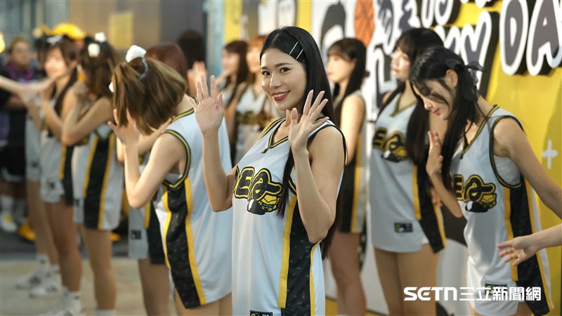 獨家／PS女孩剛退役突現身球場代班　盈瑩：大家以為我來「野生」看球