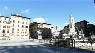 對海神雕像伸鹹豬手　28歲女恐賠18萬