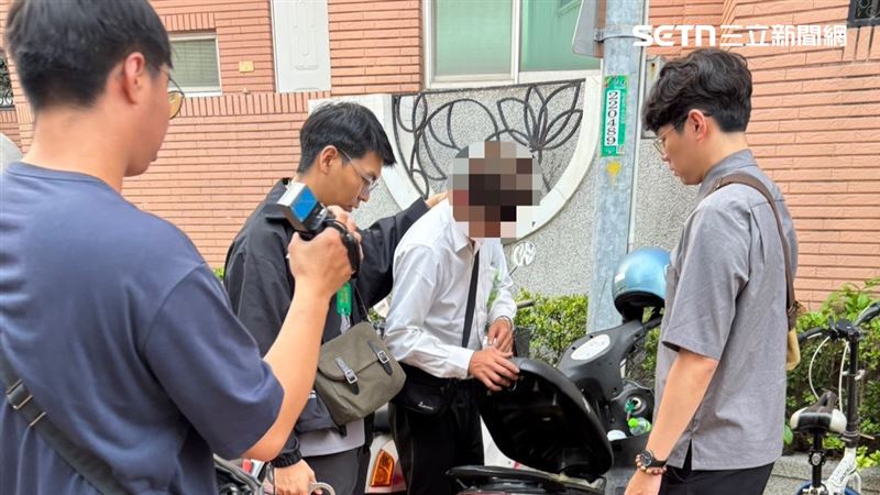 警方昨天（23日）傍晚5時55分，持檢察官核發拘票，在東區勝利路逮捕42歲蔡姓嫌犯。（圖／翻攝畫面）