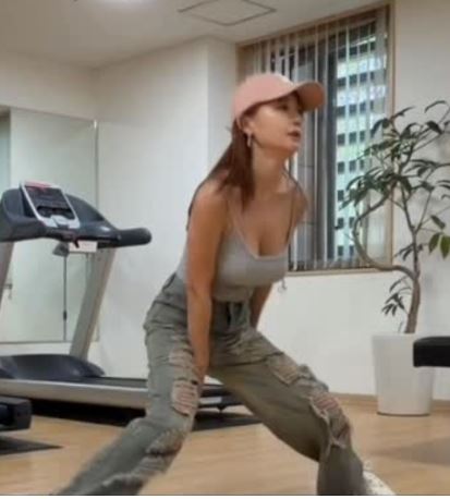 Macca身材性感。(圖／翻攝自IG）