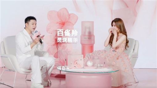 趙露思淚灑直播間　停工16個月宣布復出