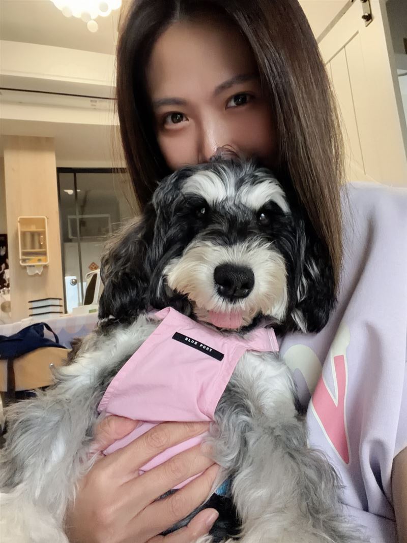 大牙離婚不到1年傳出在網路上公開徵婚。（圖／翻攝自Threads）