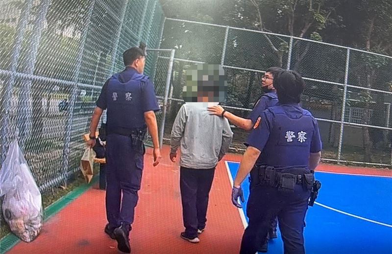 員警獲報後，立即在附近超商找到該名男子並帶回。（圖／翻攝畫面）