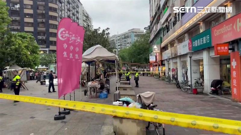 北市忠孝東路四段的中國信託銀行發生搶案。（圖／翻攝畫面）