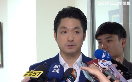 台北市長蔣萬安赴民眾黨台北市議會黨團，會後受訪（圖／翻攝畫面）