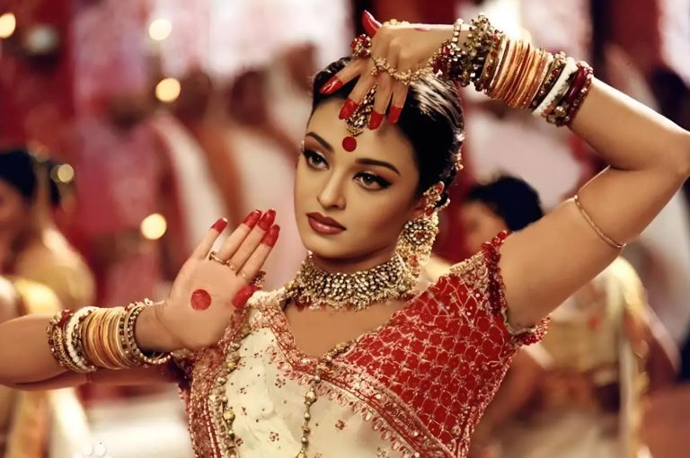 艾許維亞&middot;蕾被譽為「印度第一美人」，外表光鮮亮麗的她，背後的故事卻充滿了心酸與堅韌。（圖／翻攝自百度百科）