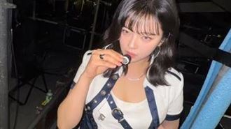 瘦成紙片！TWICE定延骨感美現身大秀身材