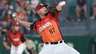 獅鷹10局大戰細節成關鍵　餅總曝延長策略