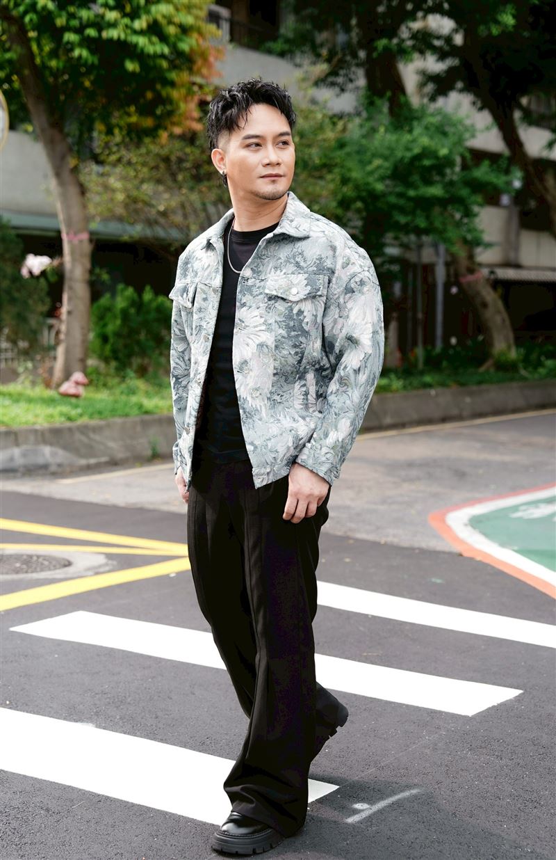 大Q秉洛當年以「吳忠明」為名，在「星光二班」闖出好成績。（圖／記者趙于瑩攝影）