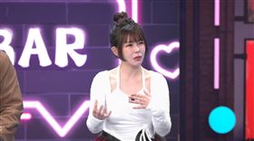 阿樂透露命理師算她明後年恐遇死劫。（圖／《戀愛熊天秤》提供）