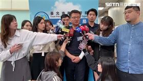 台北市大安分局敦化南路所長呂政隆還原逮捕過程。（圖／翻攝畫面）