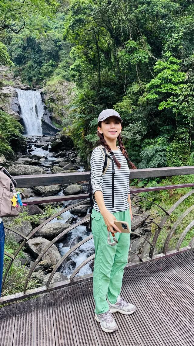 Hebe分享「S.H.E」互動，逗樂不少粉絲。（圖／翻攝自田馥甄IG）