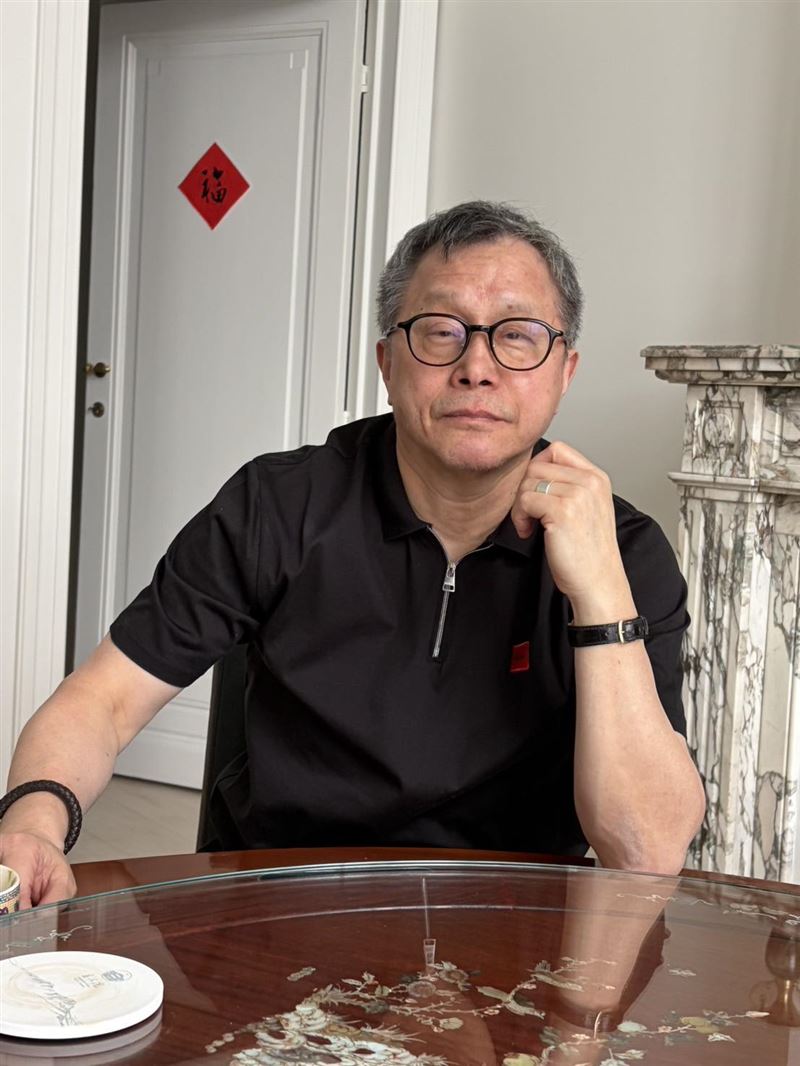 謝志偉酸，國防特別條例內容的中共威脅要改成「國共威脅」，這樣才符合現狀（圖／翻攝自謝志偉臉書）