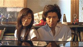 由木村拓哉與山口智子主演的《長假》被譽為日劇史上的代表作。（圖／翻攝自X平台）
