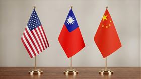 美國,台灣,中國,國旗。（圖／AI生成）