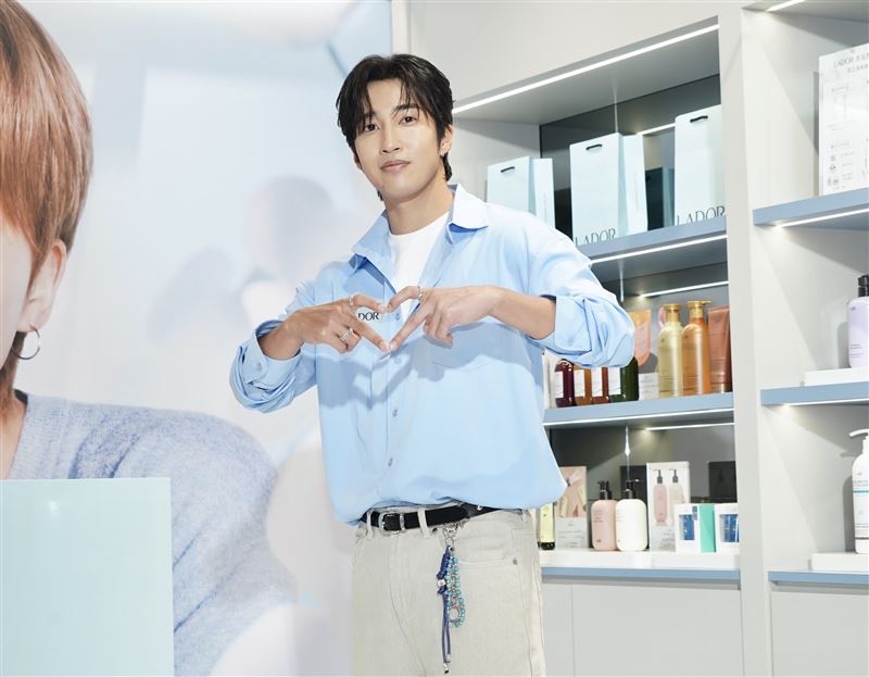 婁峻碩出席一日店長活動。（圖／記者趙于瑩攝影）