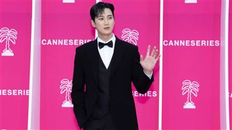 坎城韓流猛襲！安普賢帥炸、Jisoo喜獲獎