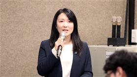 新北市議員山田摩衣出席首屆安倍政經塾，代表全體塾生致詞時強調，「台日是真正的命運共同體」。（圖／翻攝畫面）
