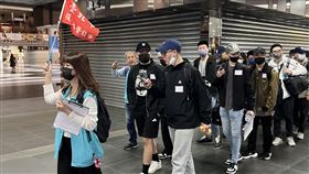 內政部今（26）日表示，為協助應屆畢業役男提早規劃升學、就業及未來發展，內政部開放應屆畢業役男可上網申請優先入營或延緩入營機制。(圖/內政部提供)