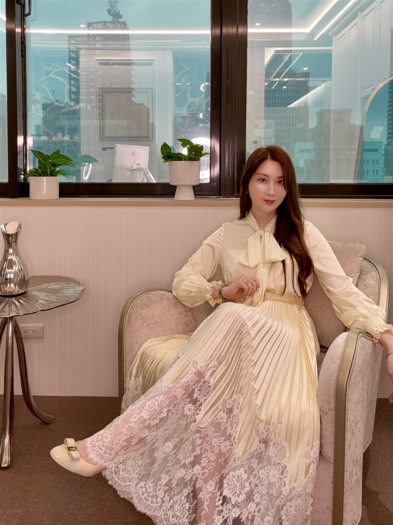 陳樂涵去年宣布轉戰律師。（圖／翻攝自臉書）