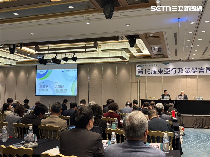 研討會中指出，台日韓三國已出現非政府組織及公民透過行政或民事訴訟，要求政府與企業對減碳政策負責。（圖／翻攝畫面）