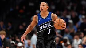 奧蘭多魔術隊明星後衛巴恩（Desmond Bane）砍進追平隊史紀錄的單場7記三分球。（圖／美聯社／達志影像）